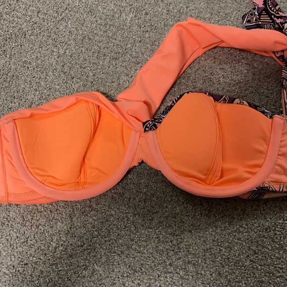 Swim top - Picture 4 of 4